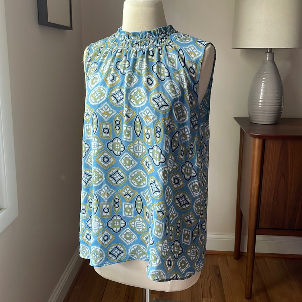 Ann Taylor Factory sleeveless blouse S with geometric patterns